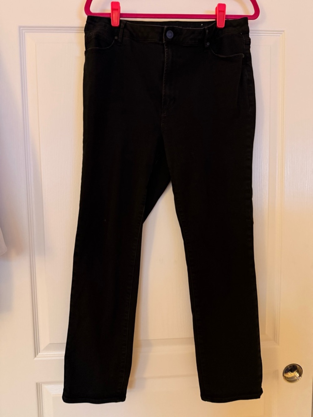 Chicos So Slimming Black Straight Leg Jeans